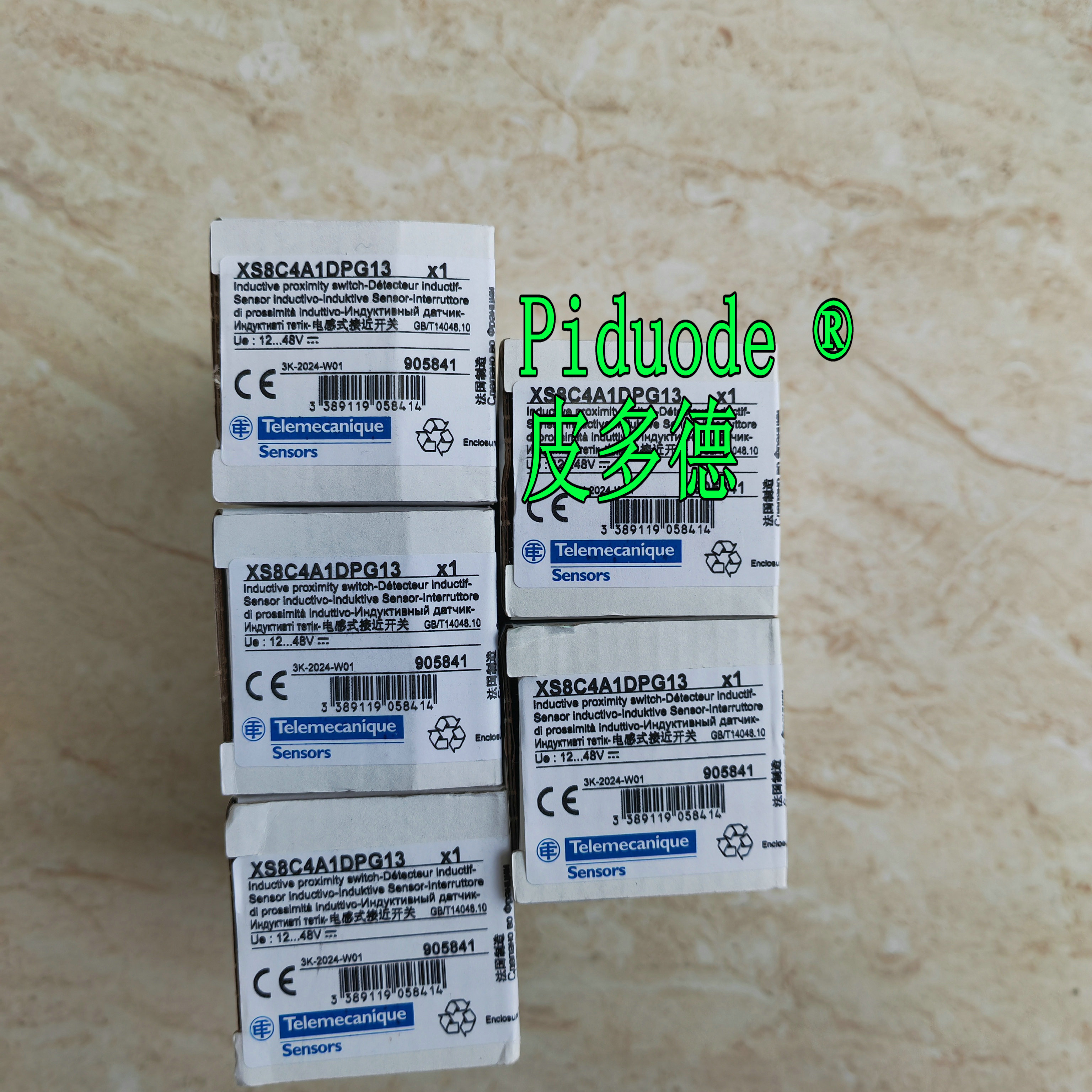 Telemecanique施耐德 XS8C4A1DPG13 接近开关传感器 电